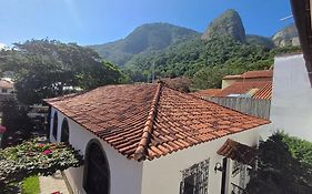 Apartamento em Itacoatiara ao lado da praia